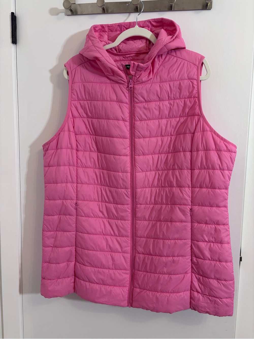 Torrid Size 2 Pink Lightweight Packable Quilted Hooded Vest